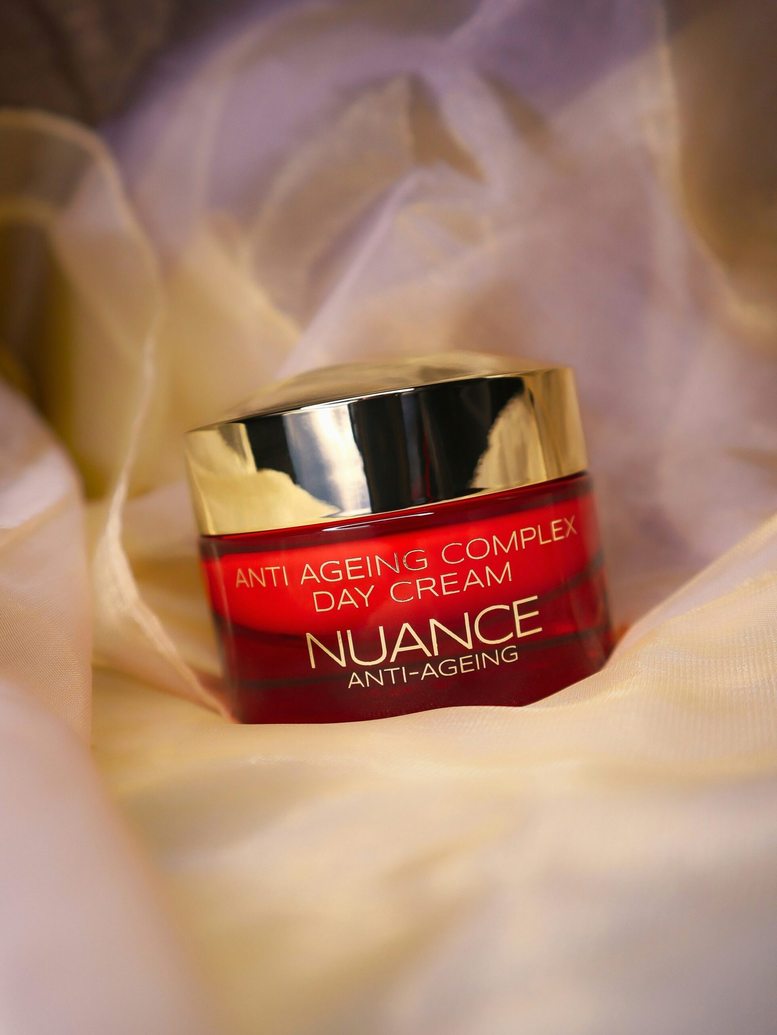 Routine anti-âge efficace dès 30 ans: les indispensables pour une peau éclatante